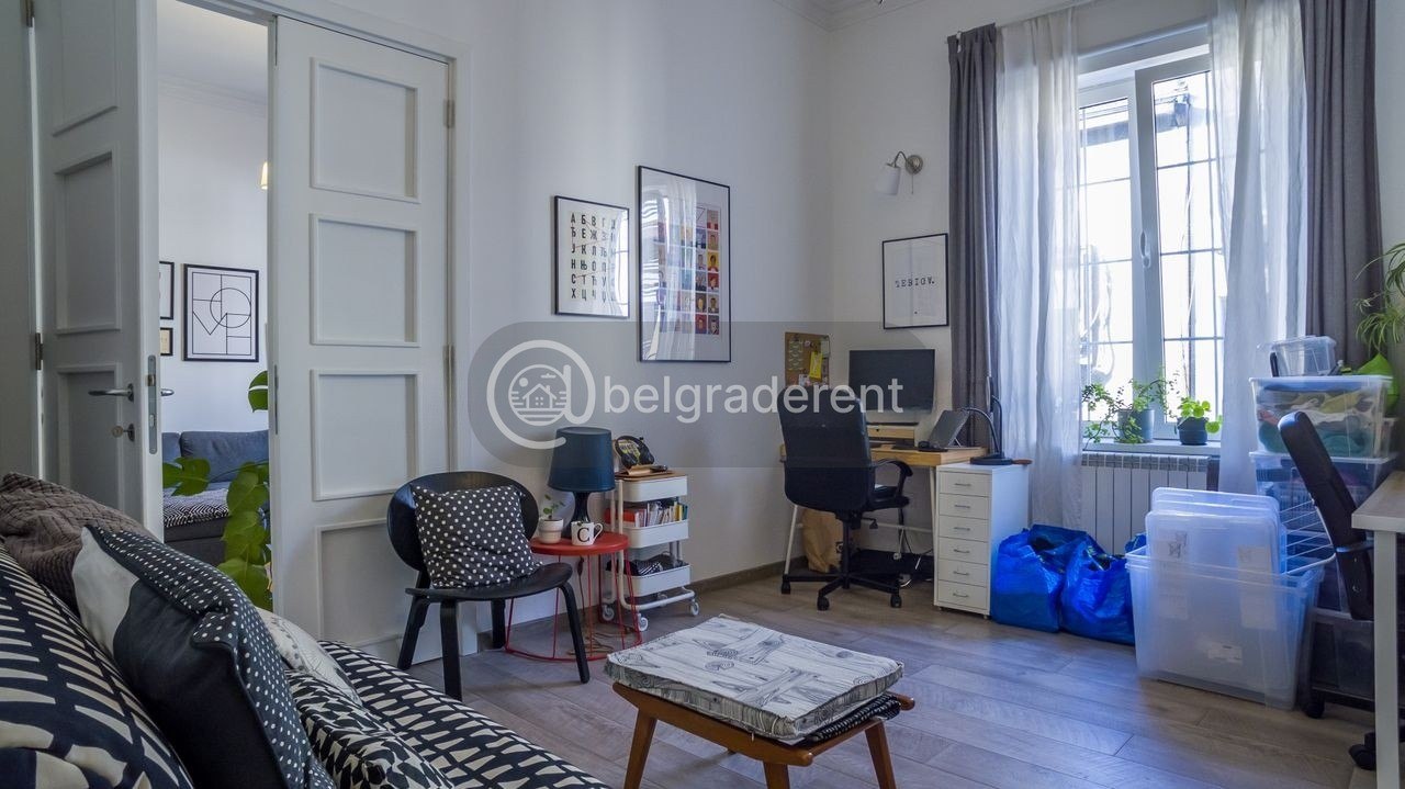 Three-Bedroom Apartment in Stari Grad photo 8 of 8