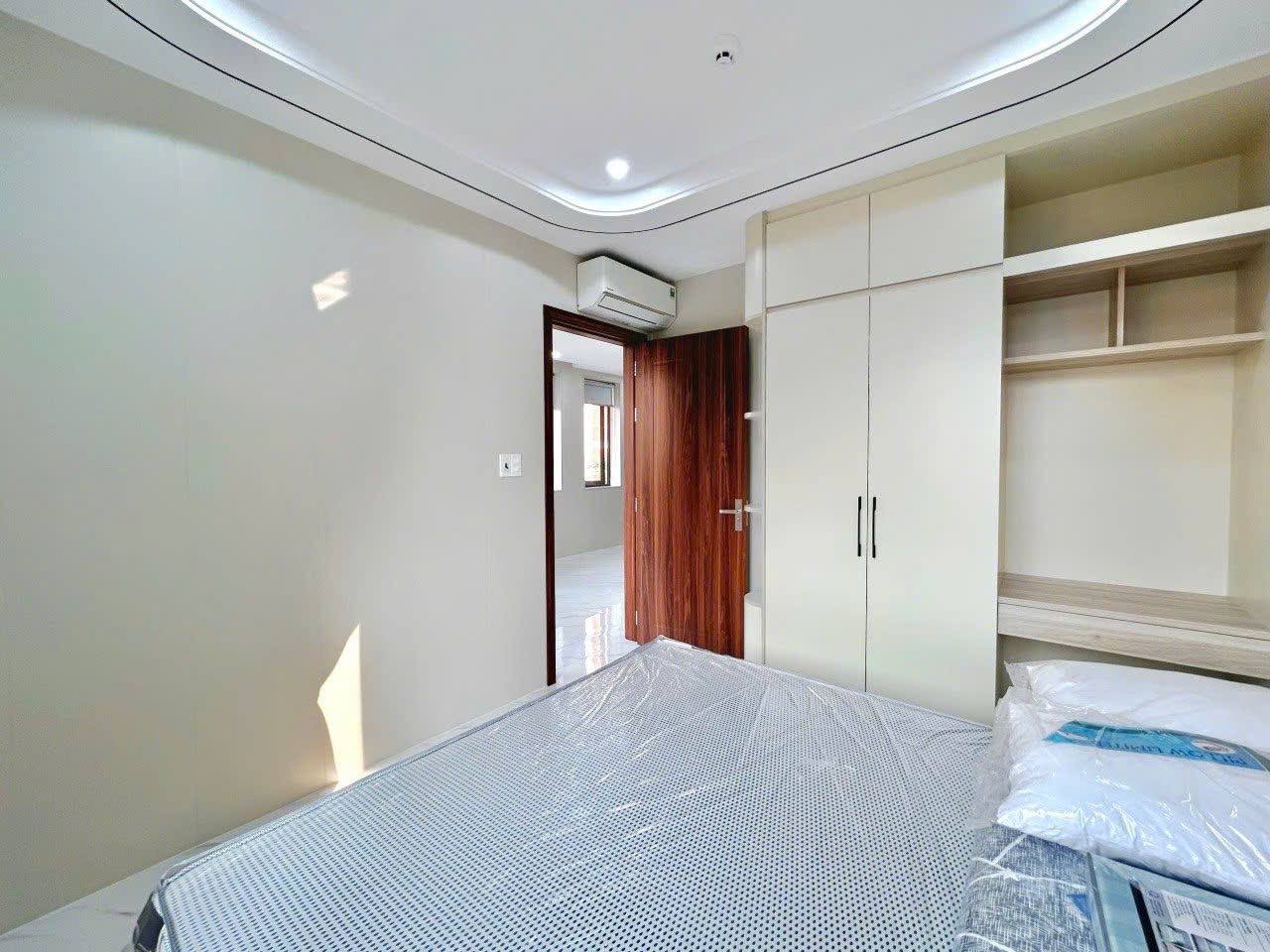 Pet-Friendly 1-Bedroom Apartment with Mountain View photo 8 of 8