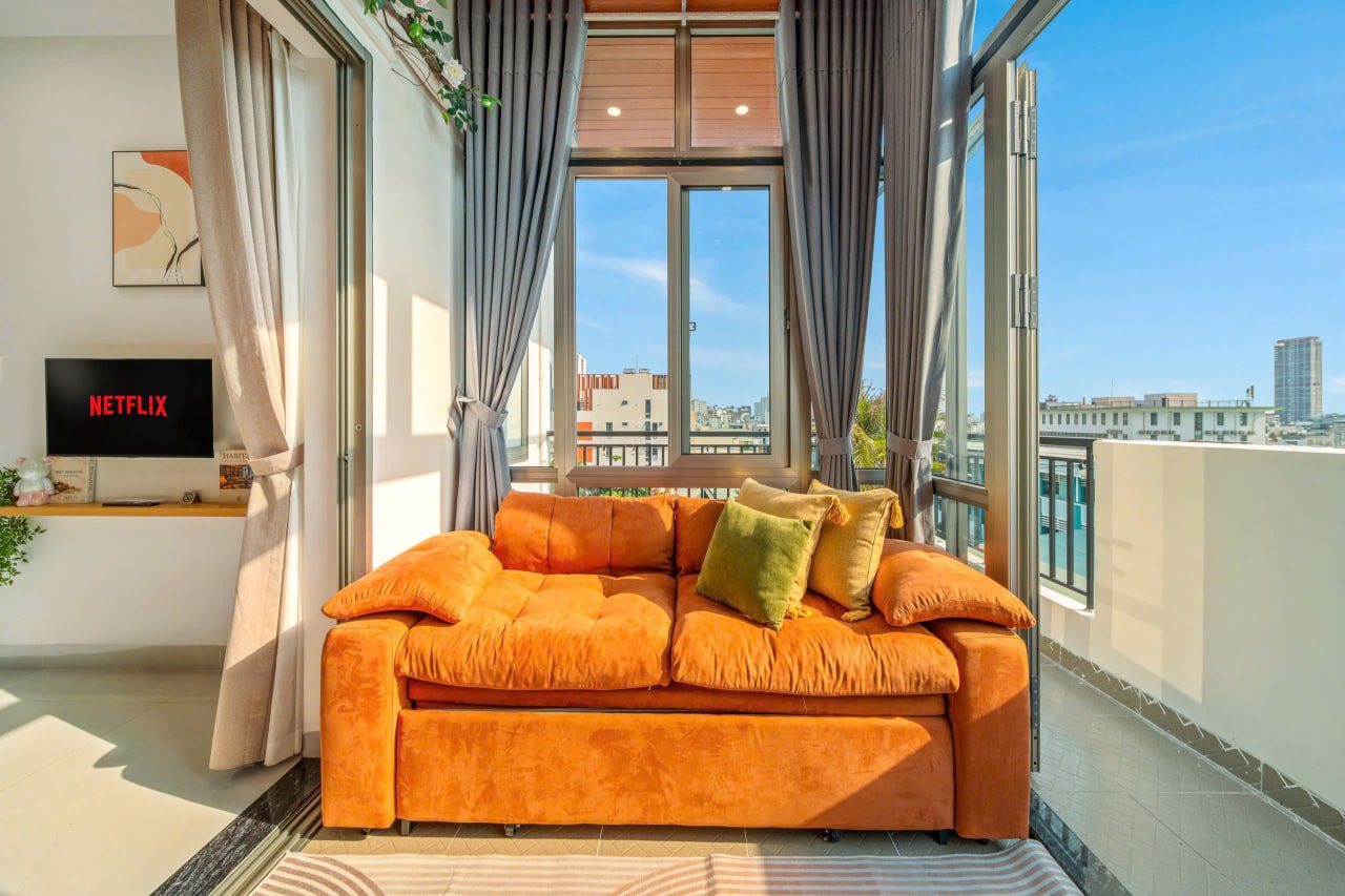 Cozy 1-Bedroom Apartment with Balcony in Phuoc My photo 1 of 8