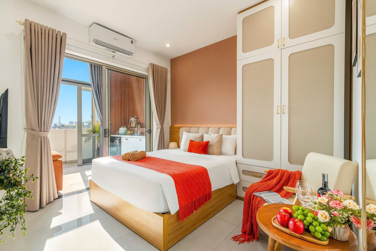 Cozy 1-Bedroom Apartment with Balcony in Phuoc My photo 6 of 8