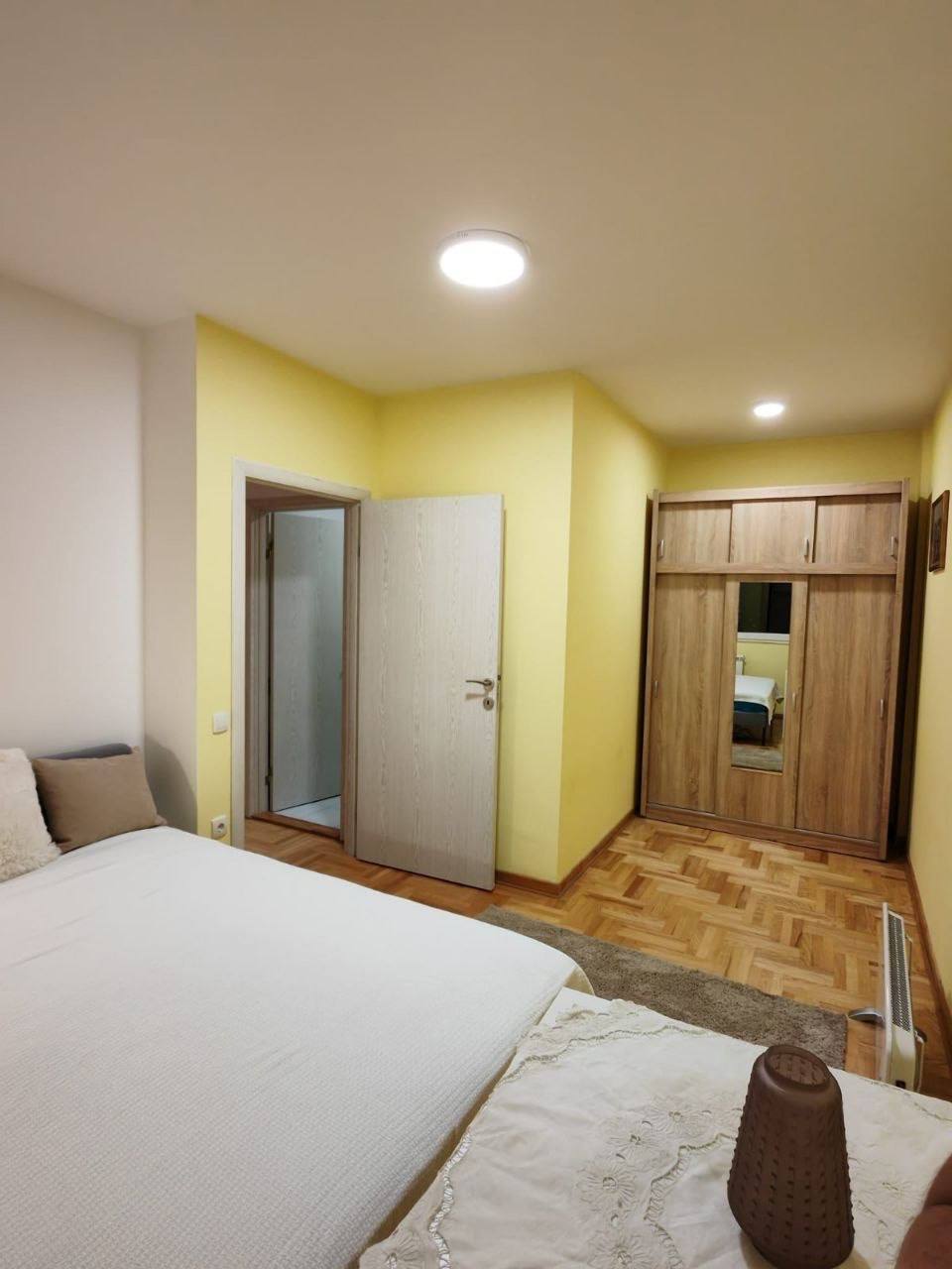 One-Bedroom Apartment in Vračar photo 4 of 5