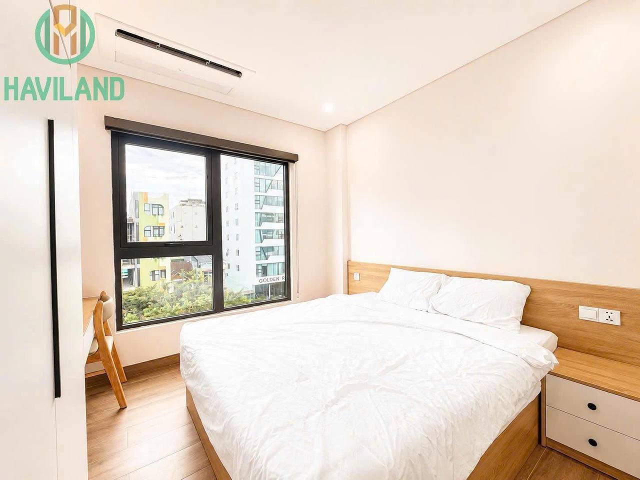 Brand-New 1-Bedroom Apartment Near My Khe Beach photo 1 of 8