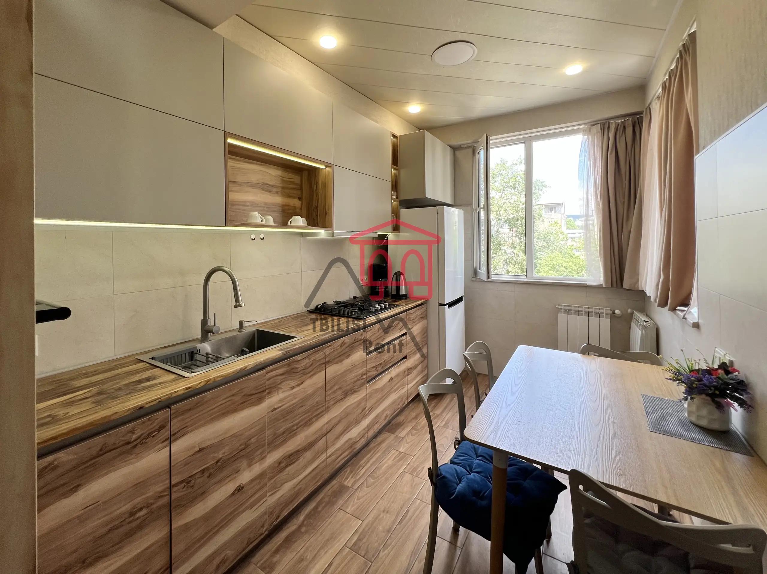 3-Bedroom Apartment in Chugureti photo 5 of 8
