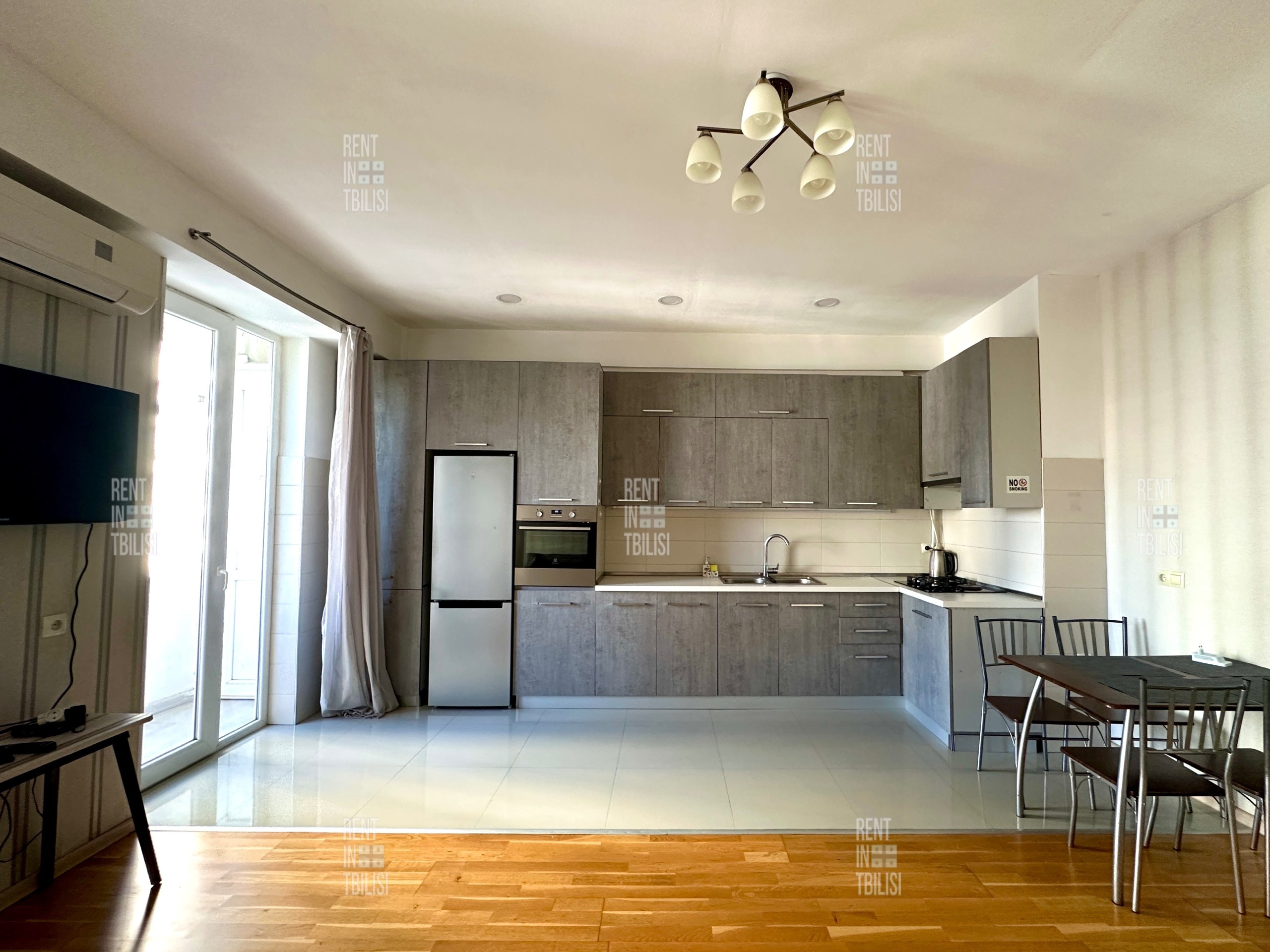 3-Bedroom Apartment in Chugureti photo 3 of 8