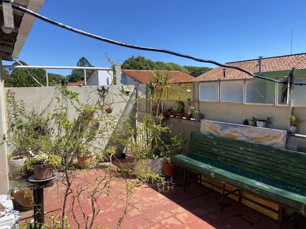 Studio with Private Patio in Saavedra photo 1 of 7