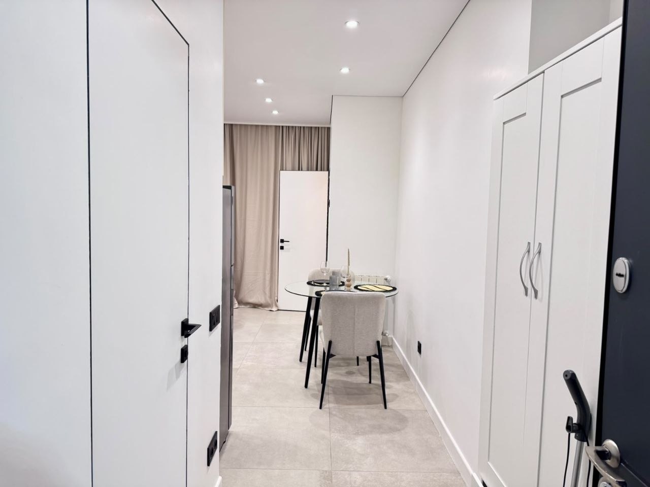 1-Bedroom Apartment in Old Batumi photo 4 of 8