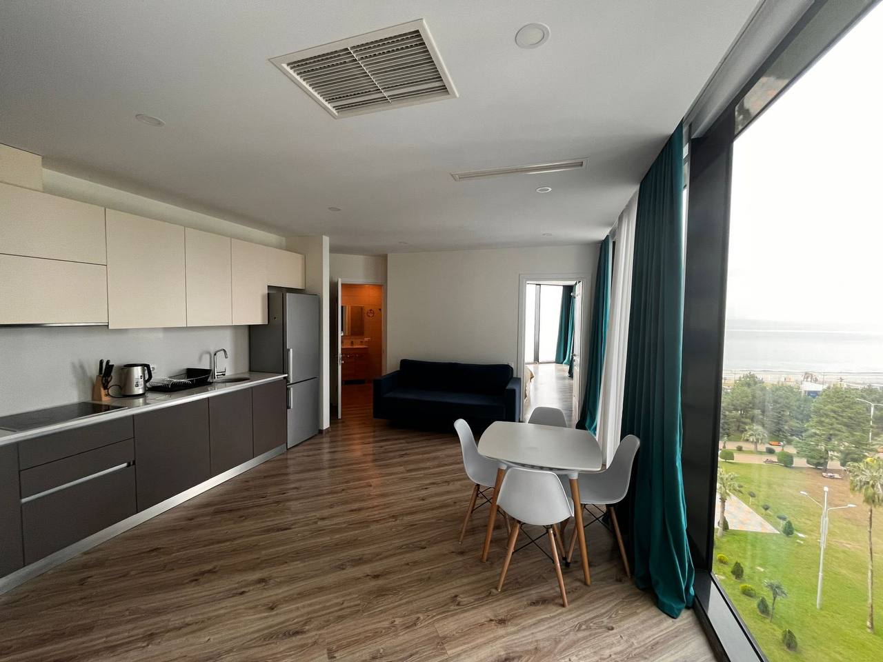 1-Bedroom Apartment at Hilton photo 3 of 6