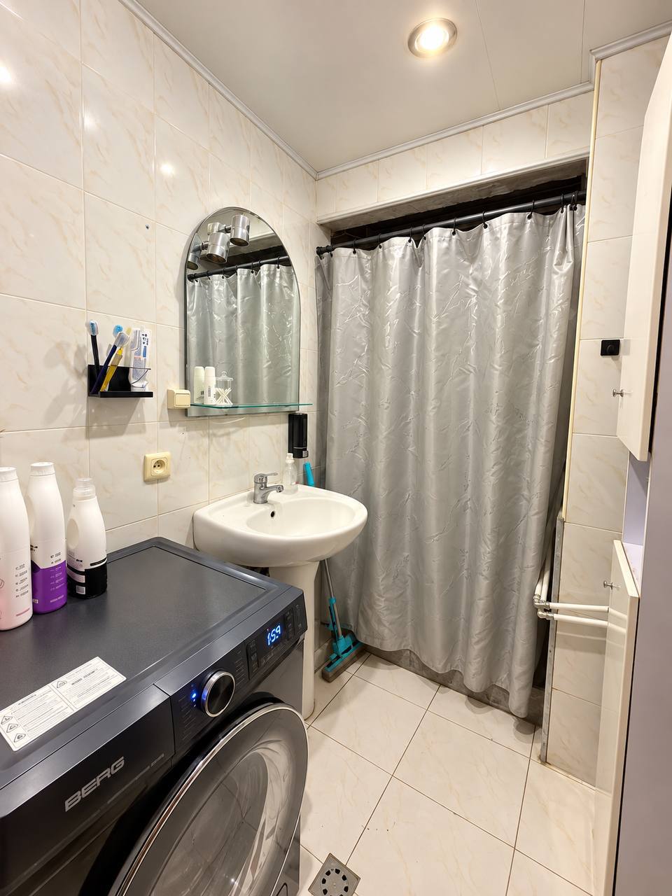 Furnished 3-Room Apartment in Kentron photo 8 of 8