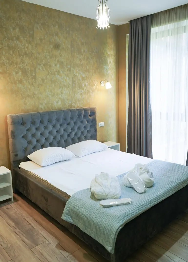 Furnished 1-Bedroom Apartment in Old Tbilisi photo 8 of 8
