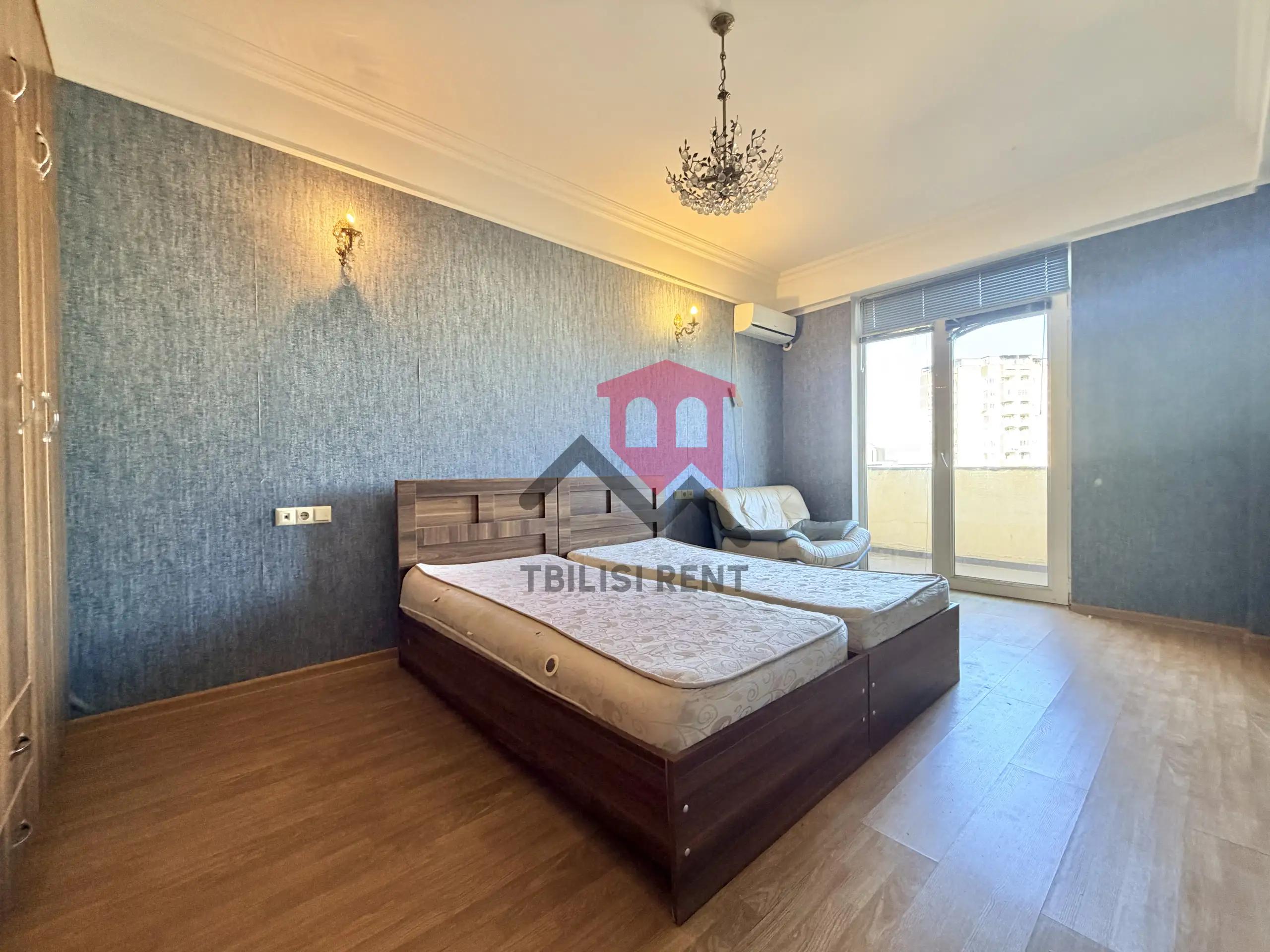 Spacious 2-Bedroom Apartment in Saburtalo photo 6 of 8