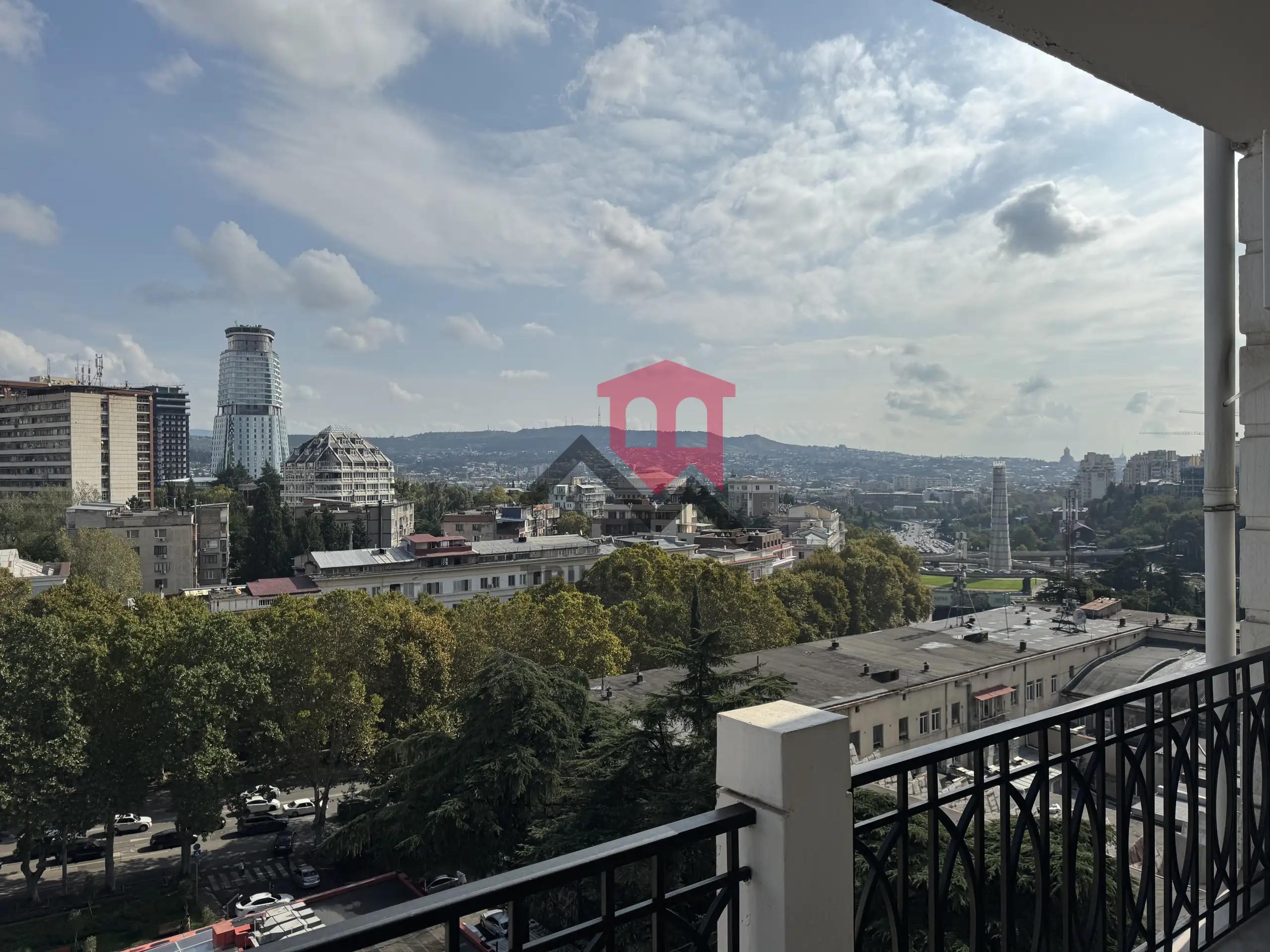 New 2-Bedroom Apartment with Panoramic View photo 8 of 8