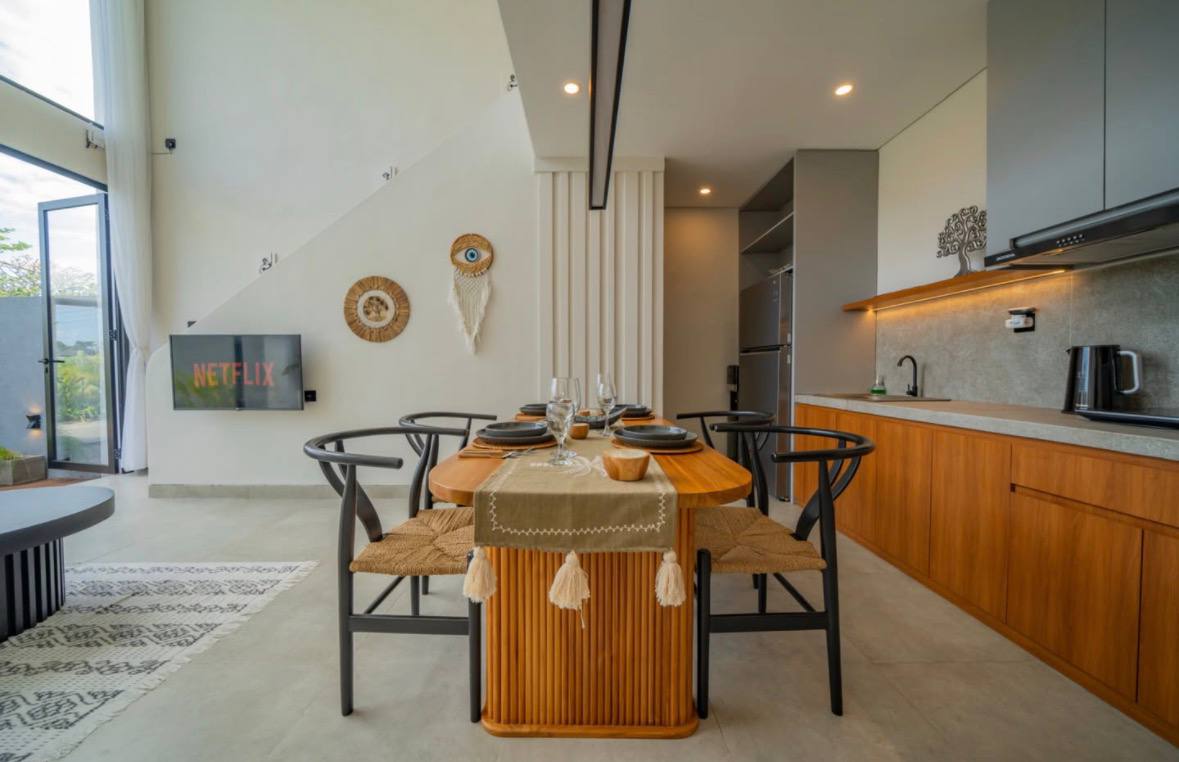 Room in a Modern Villa in Berawa, Canggu photo 1 of 3