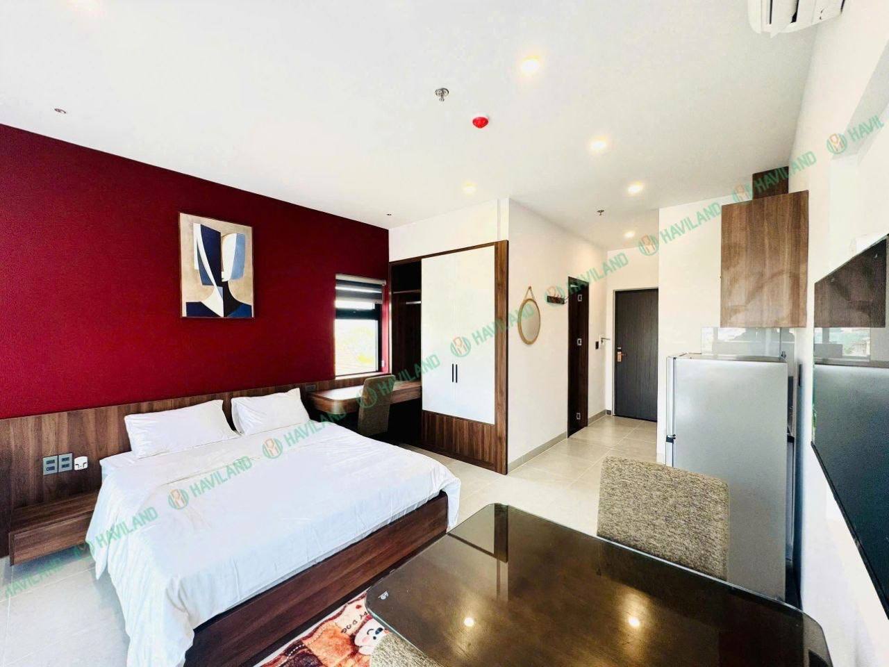 Furnished 1-Bedroom Apartment with Pool in Son Tra photo 2 of 8