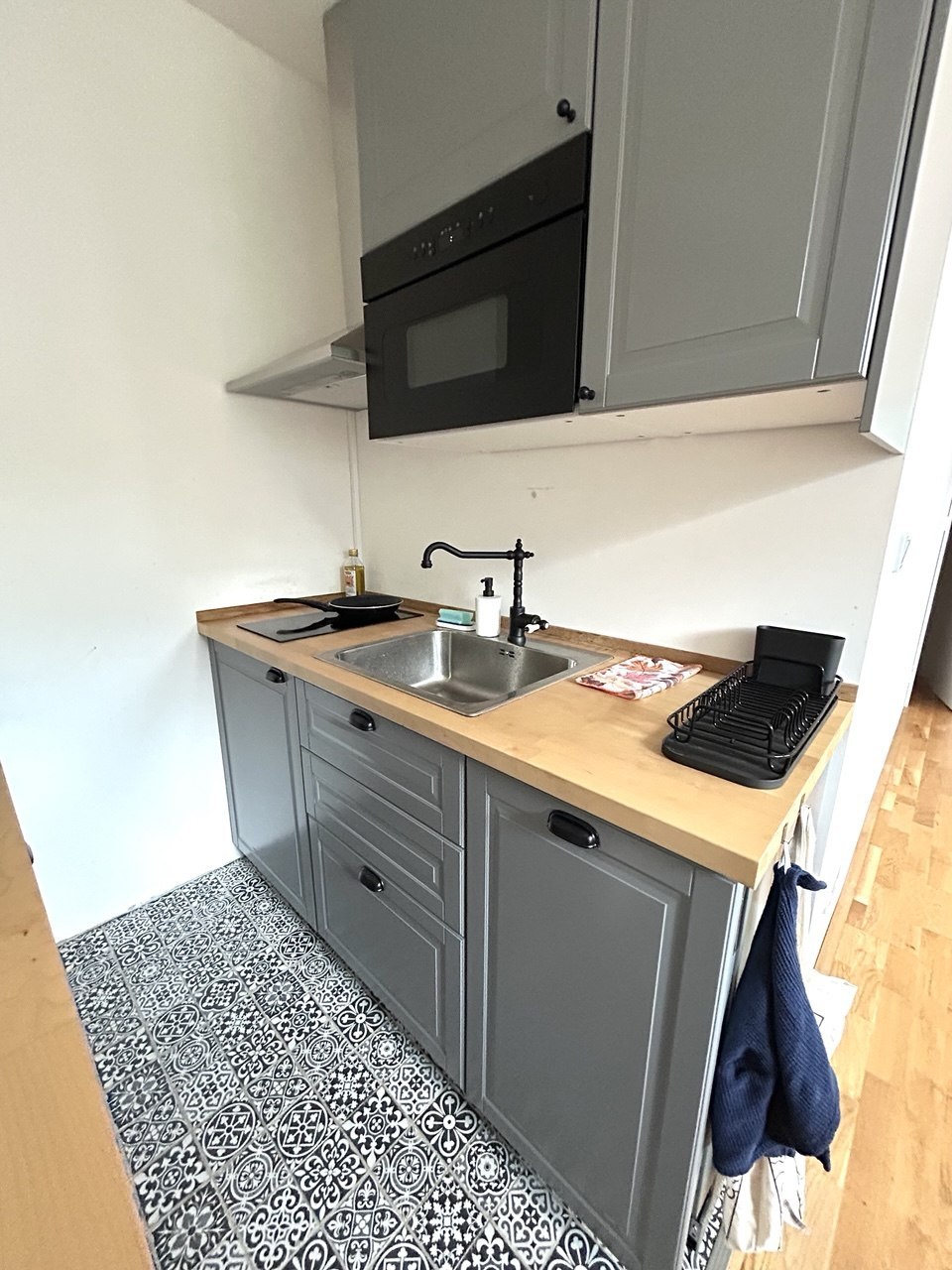 New 2+kk Apartment in Vinohrady photo 3 of 8
