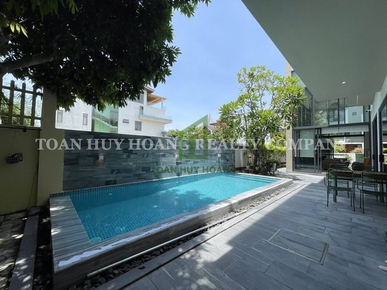 3-Bedroom Villa with Pool in Euro Village photo 1 of 8