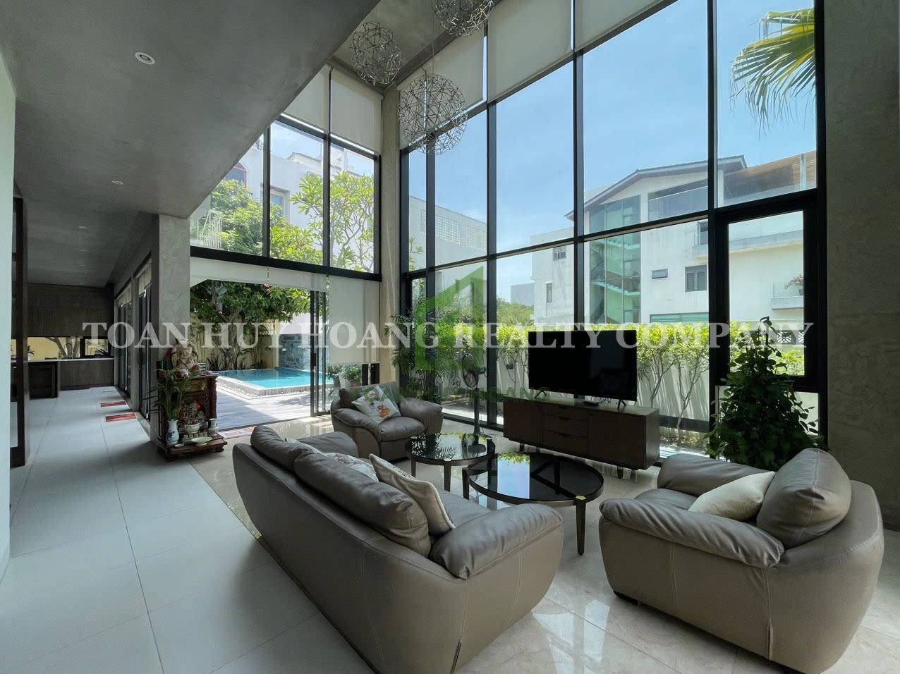 3-Bedroom Villa with Pool in Euro Village photo 3 of 8