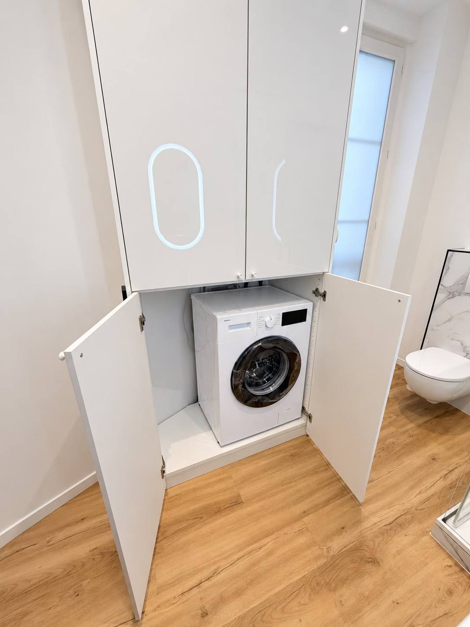 Newly Renovated Two-Room Apartment in Levallois photo 7 of 8