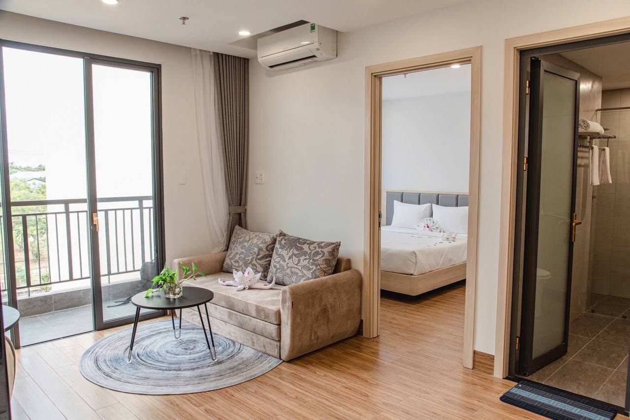 1-Bedroom Apartment Near the Sea photo 7 of 8