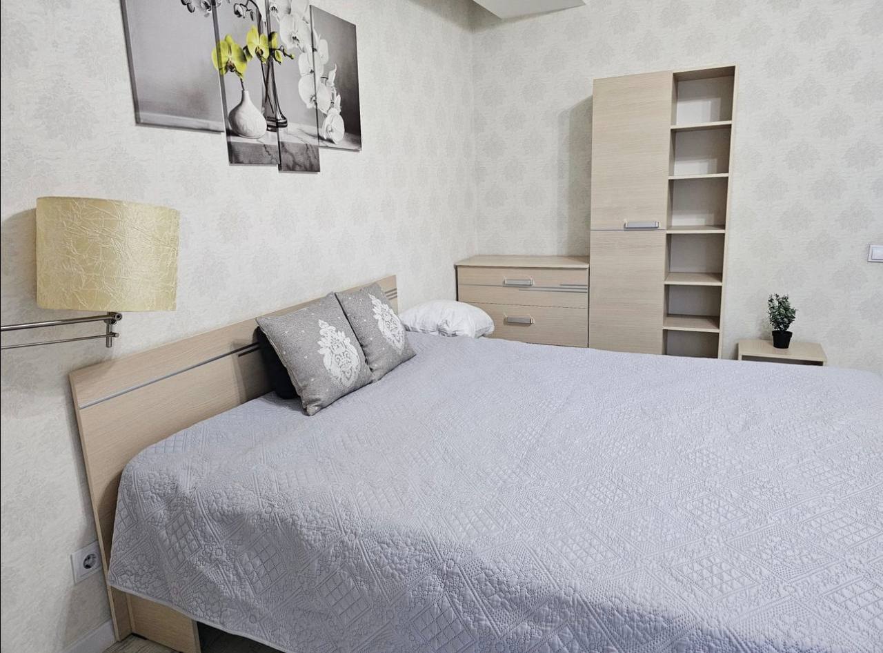 3-Room Apartment in Central Chisinau photo 5 of 8