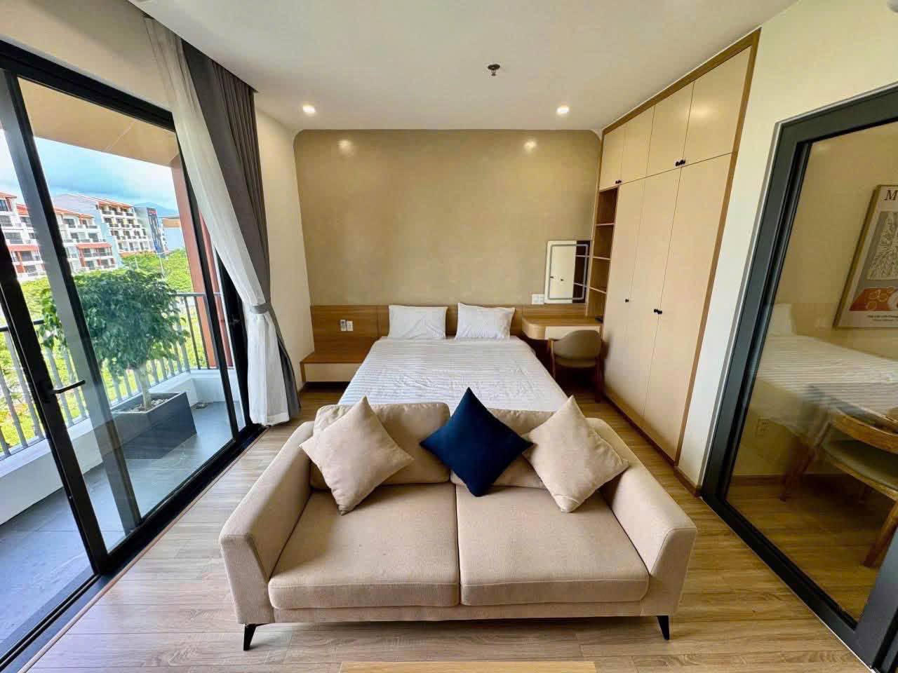Brand-New 1-Bedroom Apartment near the River photo 8 of 8