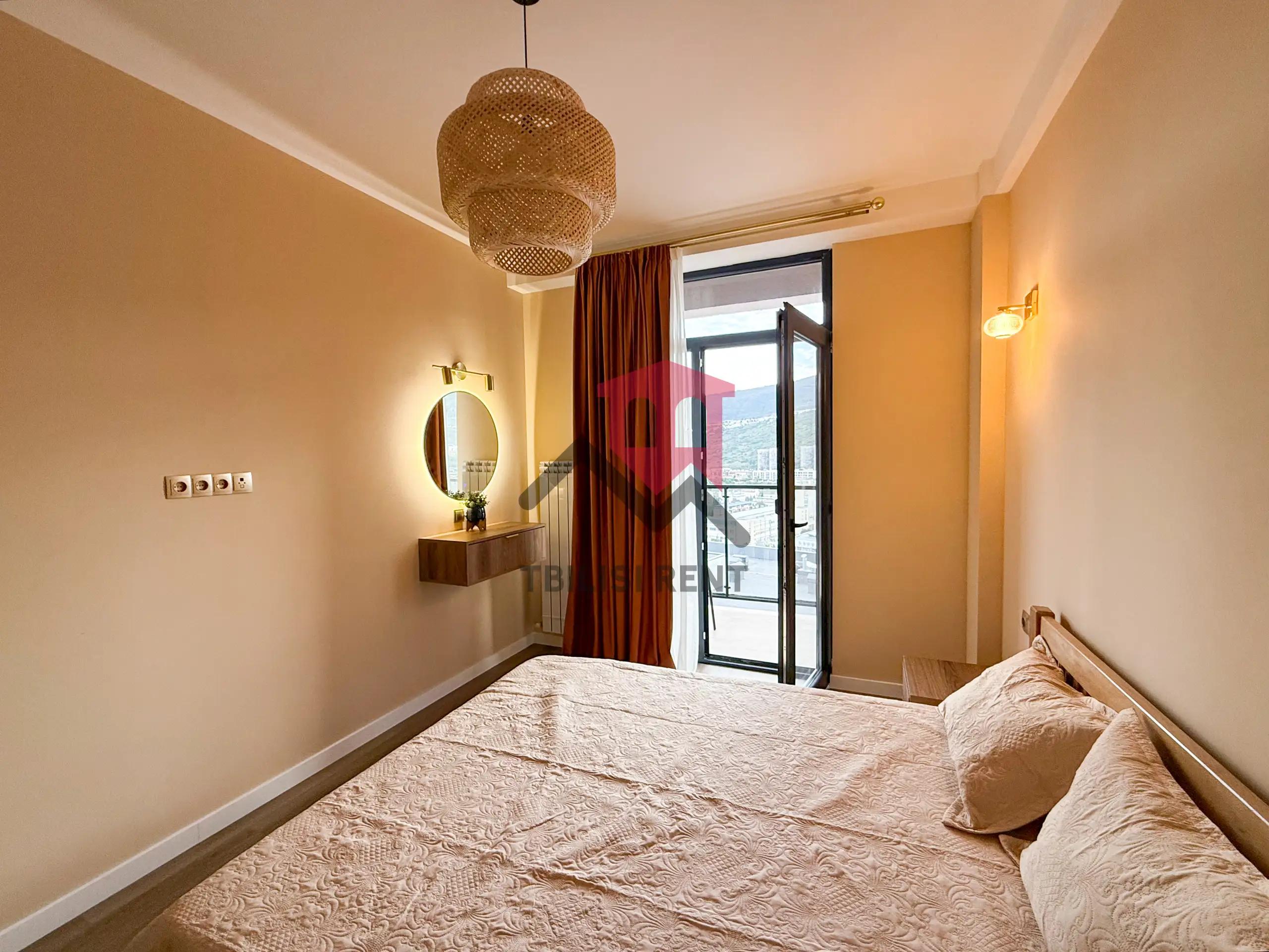 Modern 1-Bedroom Apartment with Mountain View photo 1 of 8