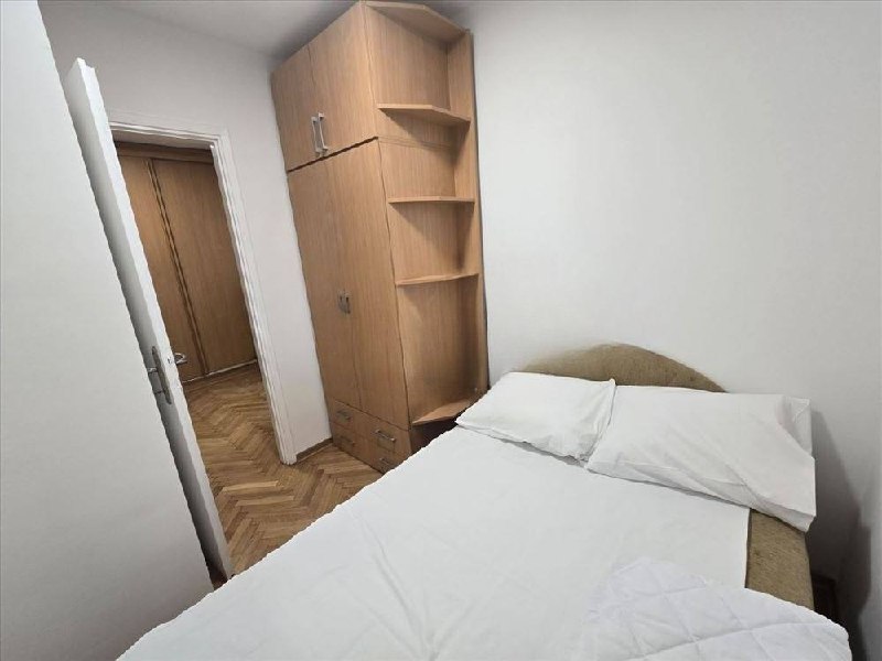 Furnished 2-Room Apartment in Stari Grad photo 3 of 8