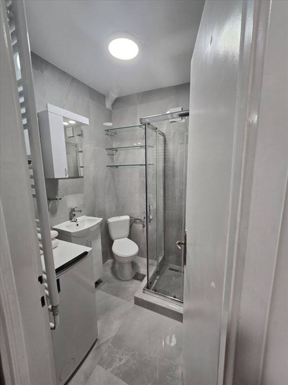 Furnished 2-Room Apartment in Stari Grad photo 8 of 8
