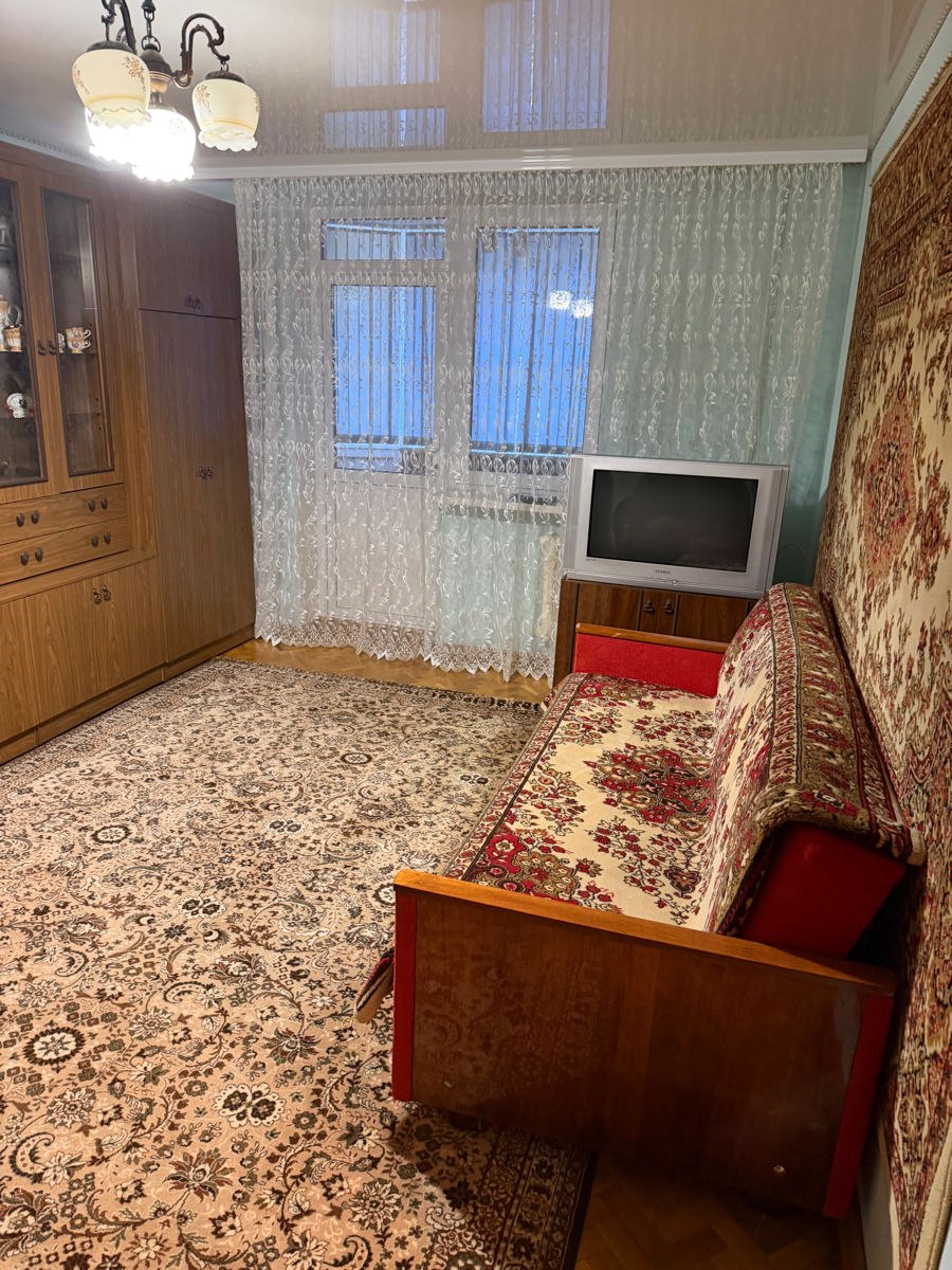 Two-Room Apartment in Riscani photo 5 of 6