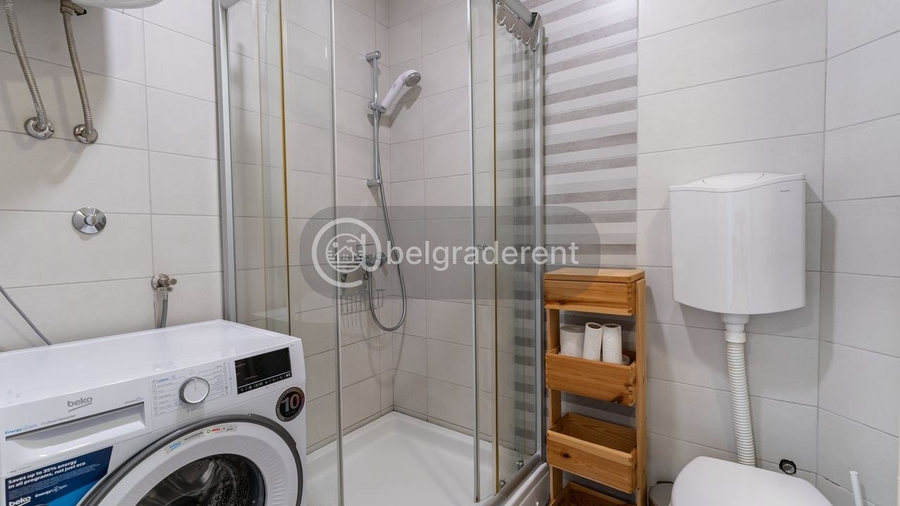 One-Bedroom Apartment in Zemun photo 6 of 8