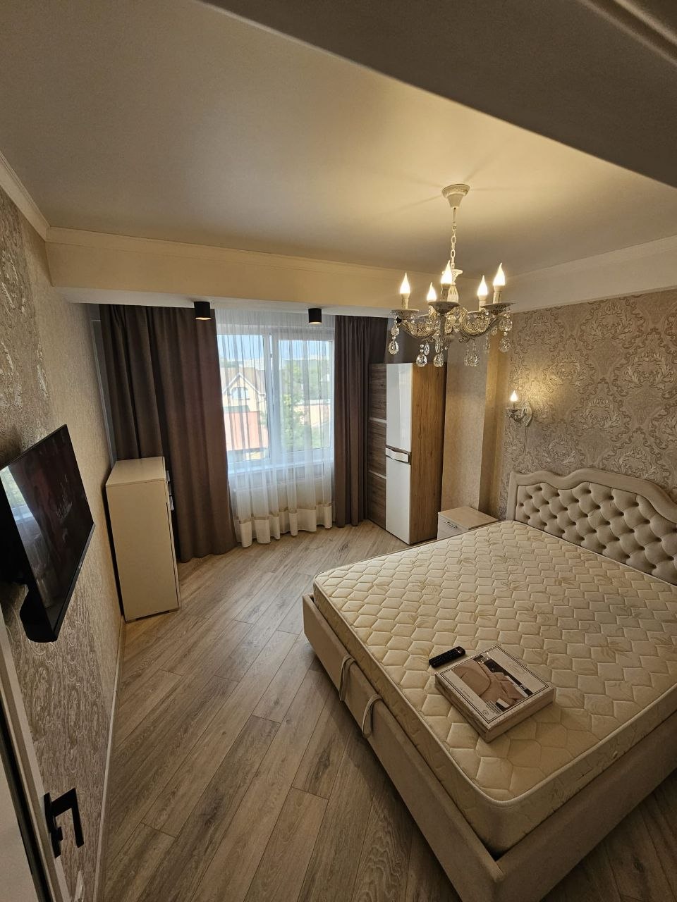 Two-Bedroom Apartment in Central Chisinau photo 3 of 8