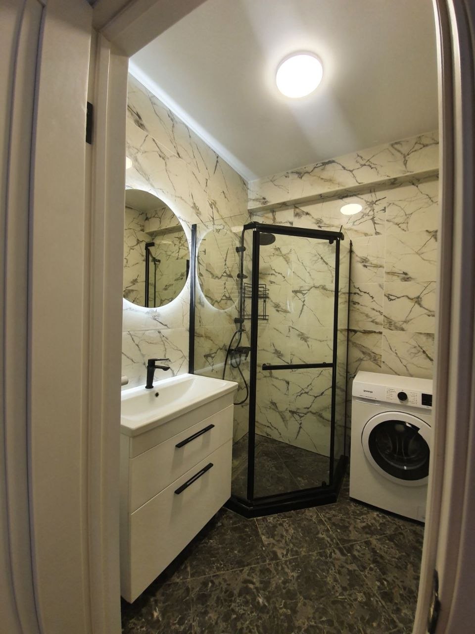 Two-Bedroom Apartment in Central Chisinau photo 8 of 8