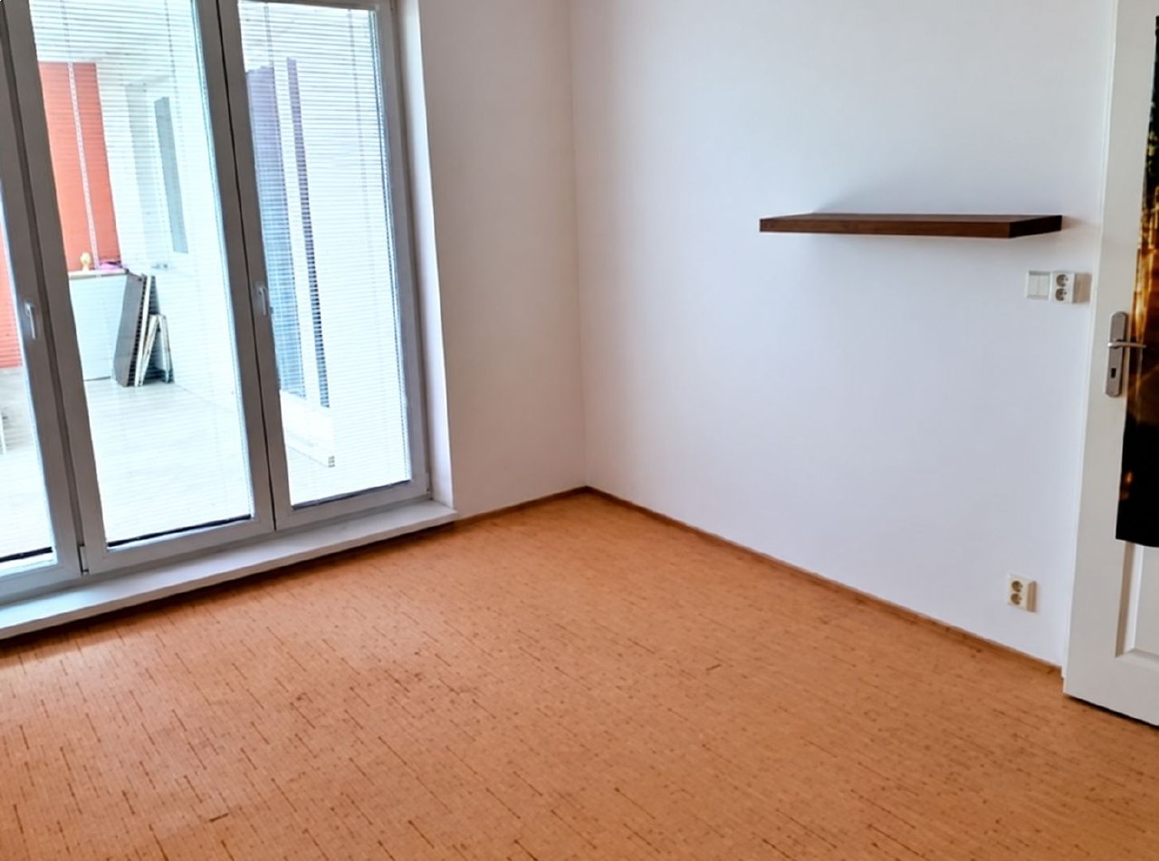 Квартира 2+kk с балконом в Праге 10 photo 5 of 8