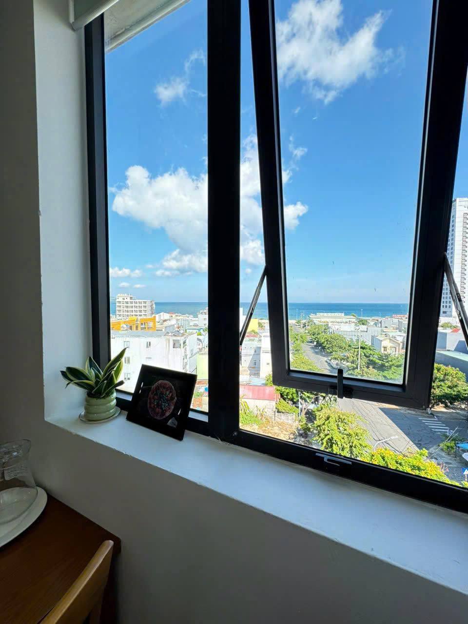 1-Bedroom Sea-View Apartment in Son Tra photo 4 of 8