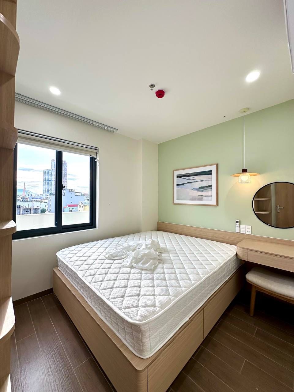 Brand-New Furnished Apartment with Sea View photo 4 of 7