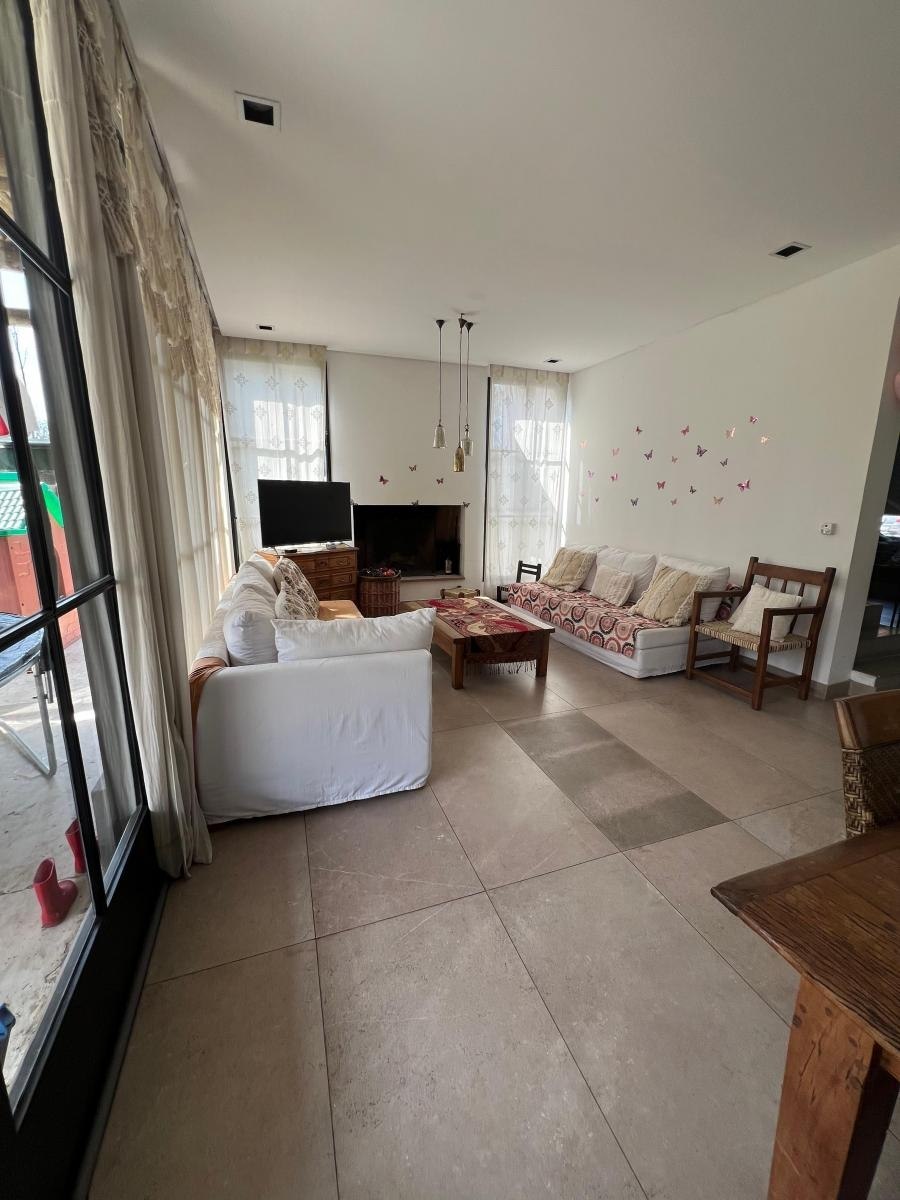 Furnished Summer House with Pool Access in General Pacheco photo 2 of 8