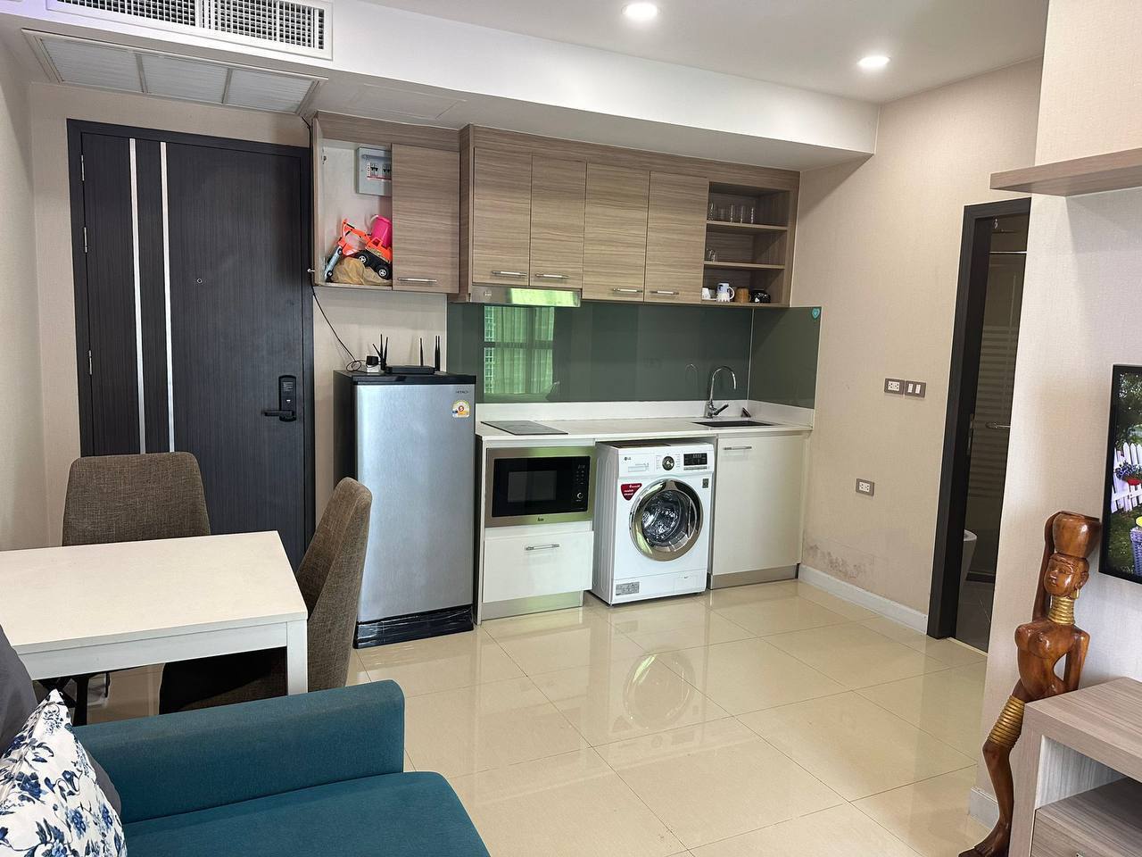 One-Bedroom Condo at Dusit Grand Condo photo 5 of 8