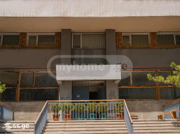 Three-Room Flat for Rent in Vazha-Pshavela photo 4 of 7
