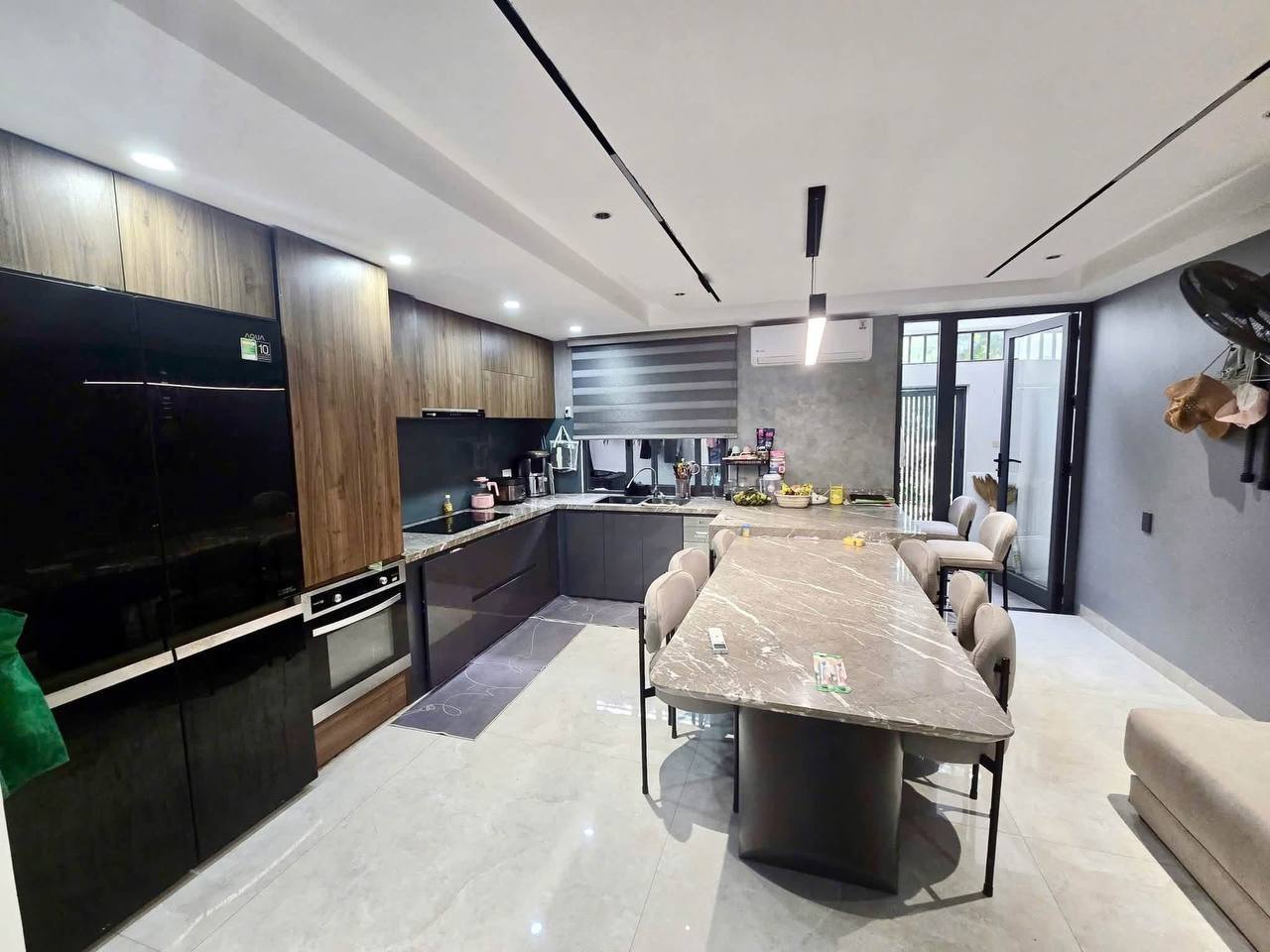 Three-Bedroom House in Son Thuy photo 4 of 8