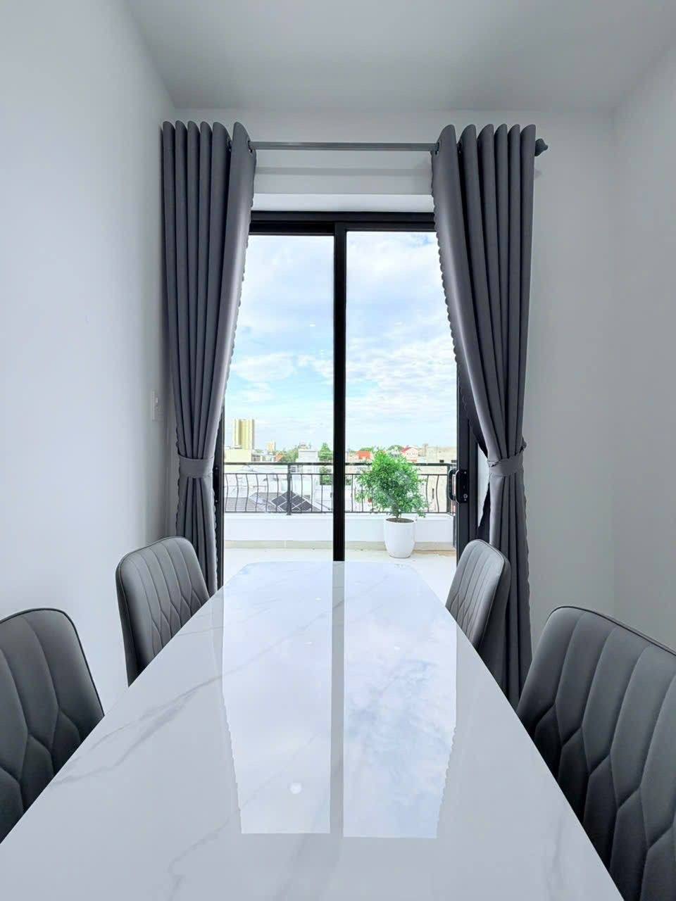 1-Bedroom Apartment with Large Balcony in Da Nang photo 4 of 8
