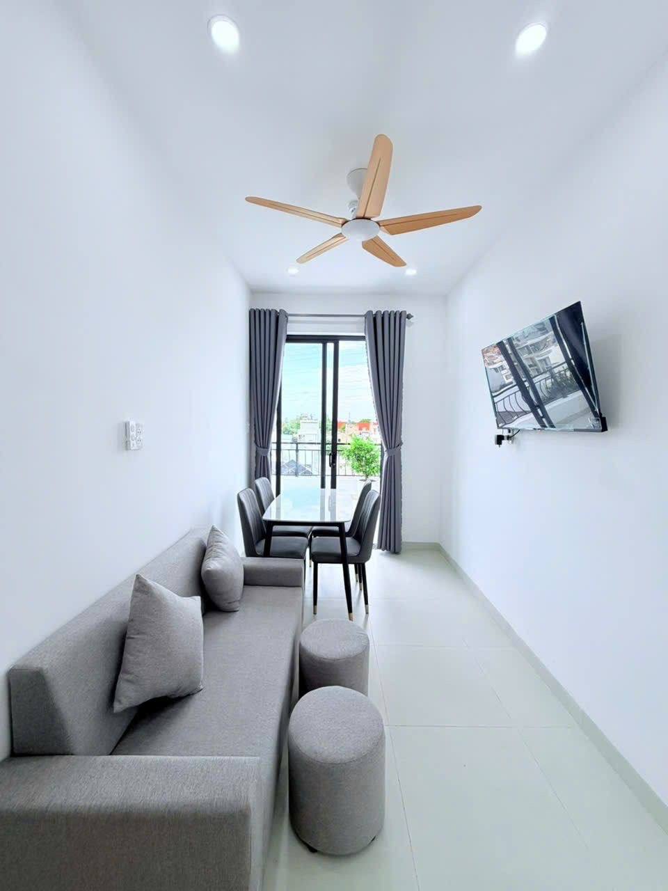 1-Bedroom Apartment with Large Balcony in Da Nang photo 8 of 8