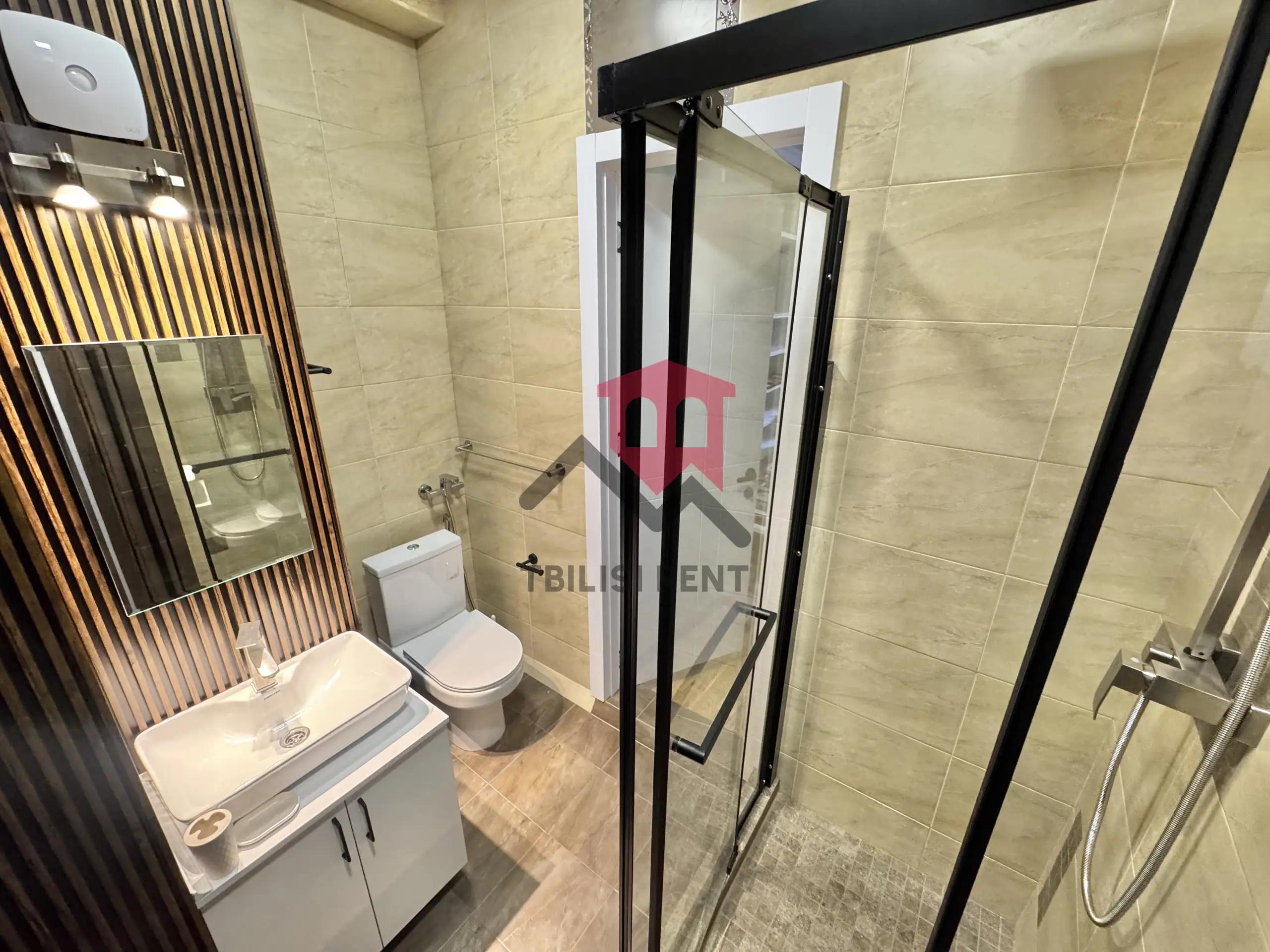 3-Bedroom Apartment in Saburtalo photo 7 of 8