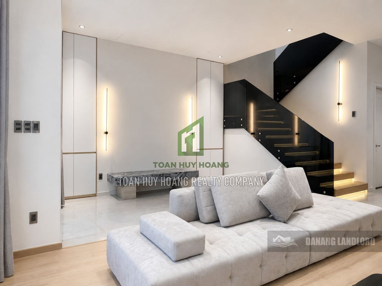 Luxury 4-Bedroom Villa in Phuc Loc Vien Garden photo 2 of 8