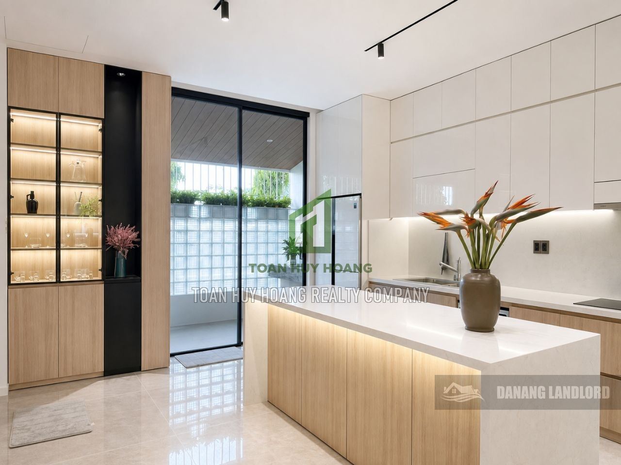 Luxury 4-Bedroom Villa in Phuc Loc Vien Garden photo 4 of 8