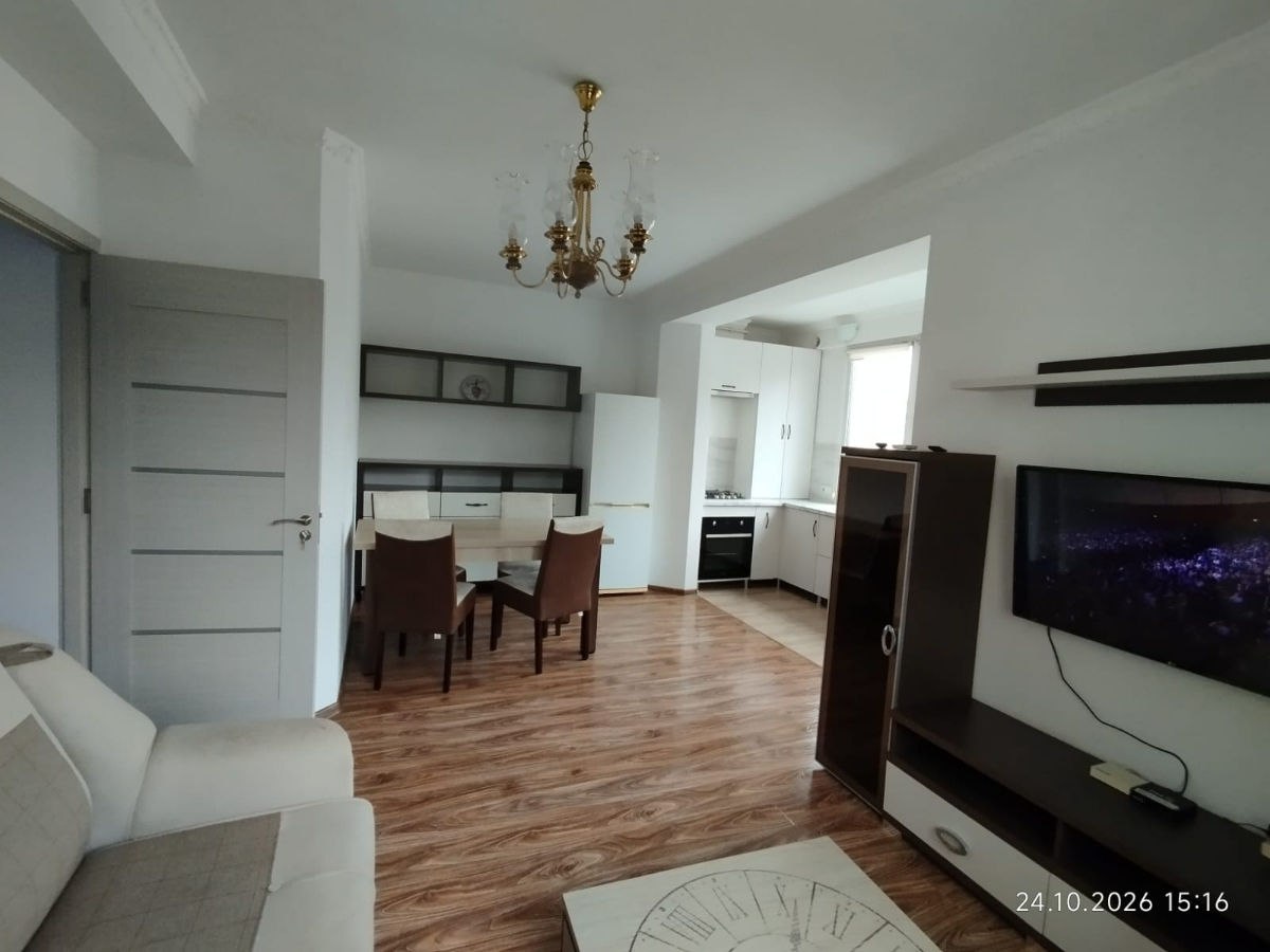 One-Bedroom Apartment with Living Room in Central Chisinau photo 7 of 8