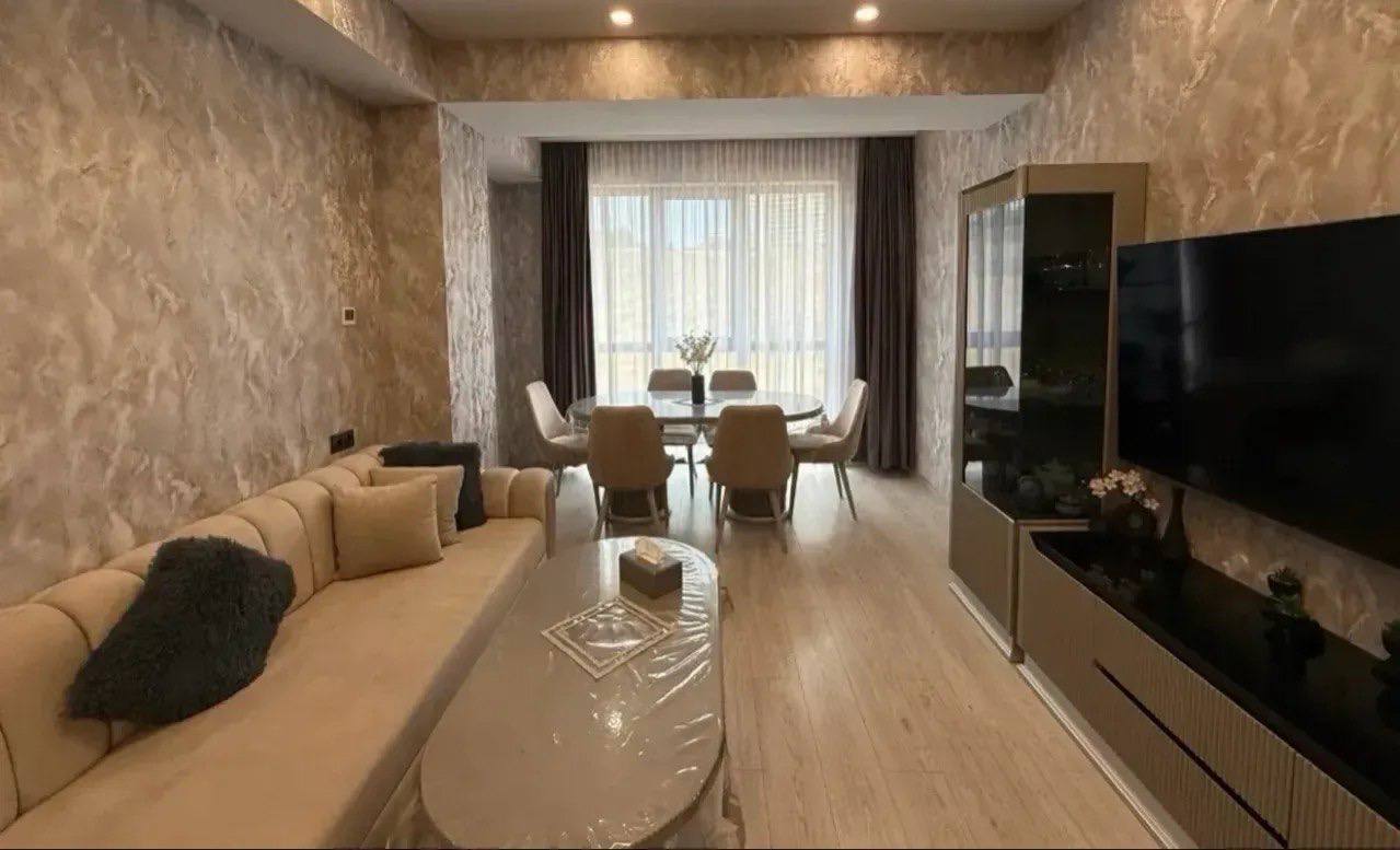 Furnished 3-Room Apartment in Achapnyak photo 1 of 8