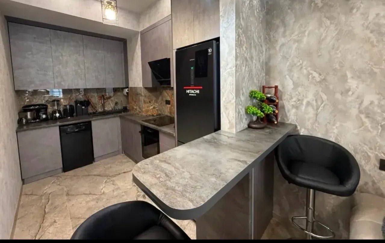Furnished 3-Room Apartment in Achapnyak photo 4 of 8