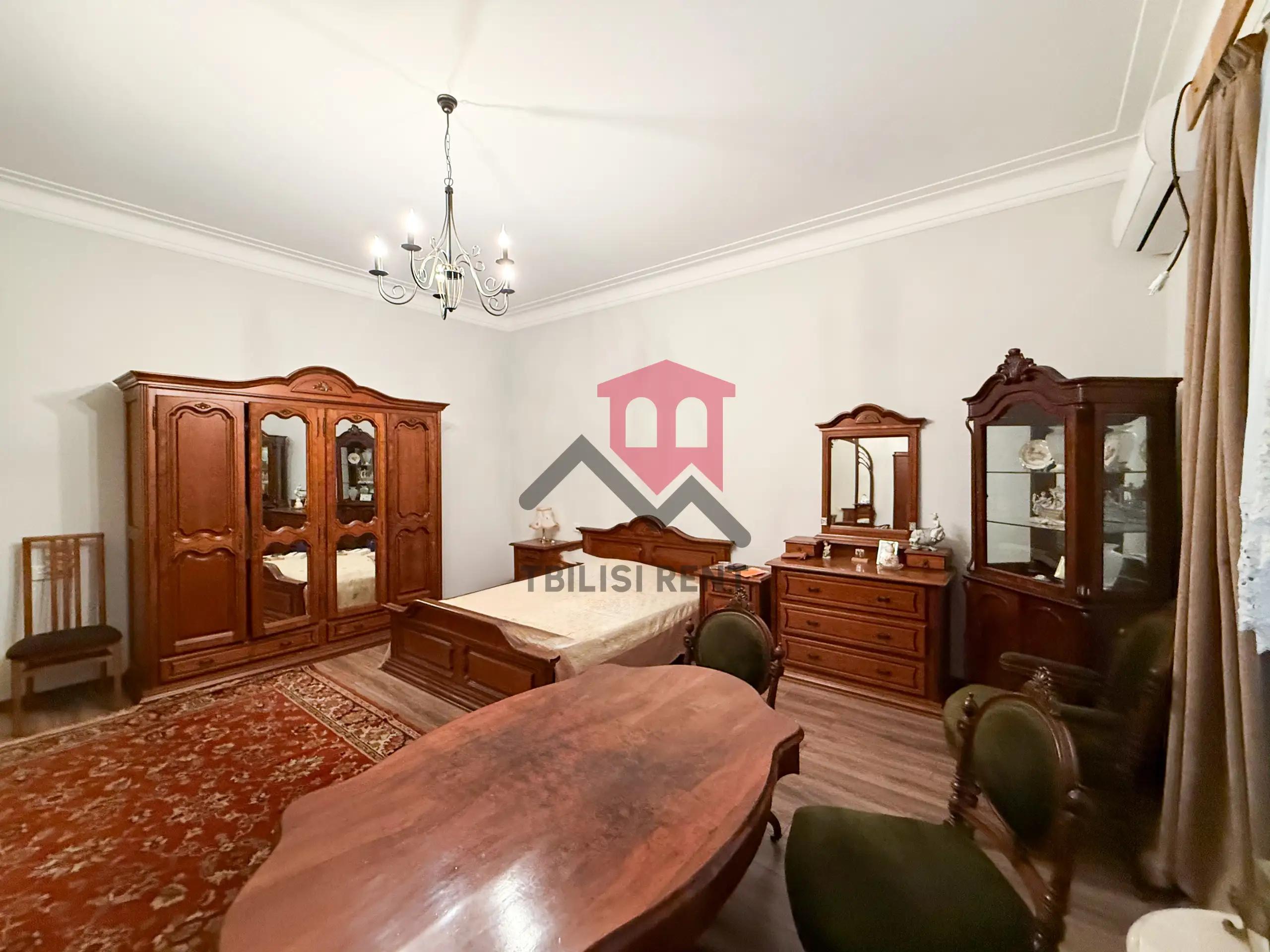 Spacious Two-Bedroom Apartment in Saburtalo photo 6 of 8