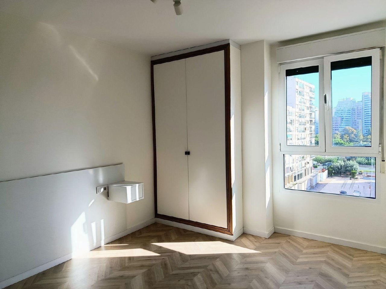 3-Bedroom Apartment for Rent in Valencia photo 3 of 8