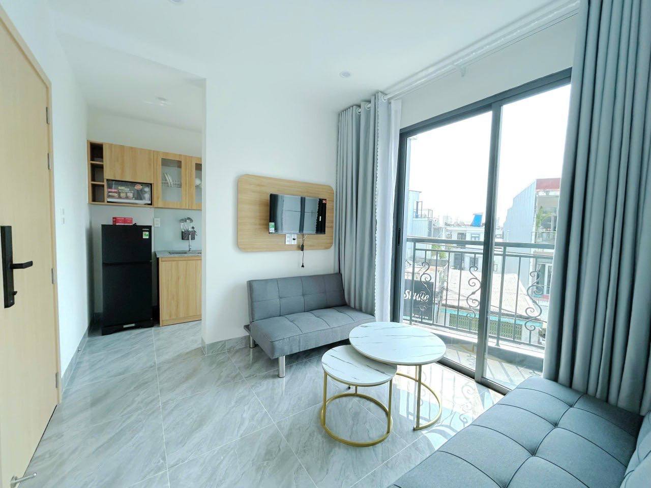 Elegant 1-Bedroom Apartment Near the Beach photo 2 of 8