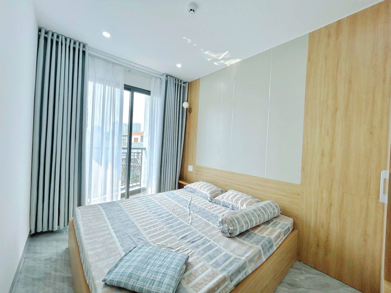 Elegant 1-Bedroom Apartment Near the Beach photo 6 of 8